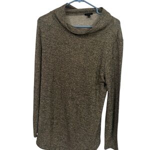 Talbots  NWT Women's Gray Sweater super light weight